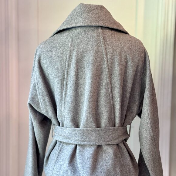 H & M Jacket with Tie Belt - Picture 2 of 2